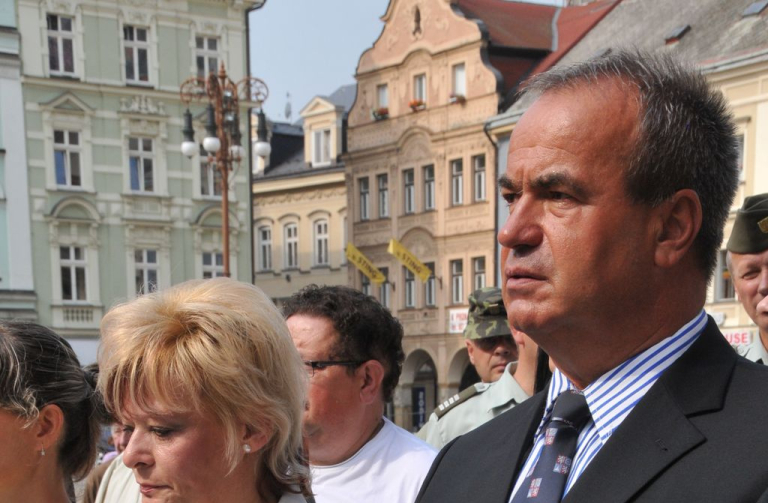 Hejtman Eichler a primátorka Rosenbergová